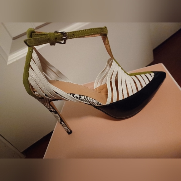 Blind Pointe Heels - Multi-Color - Picture 2 of 6